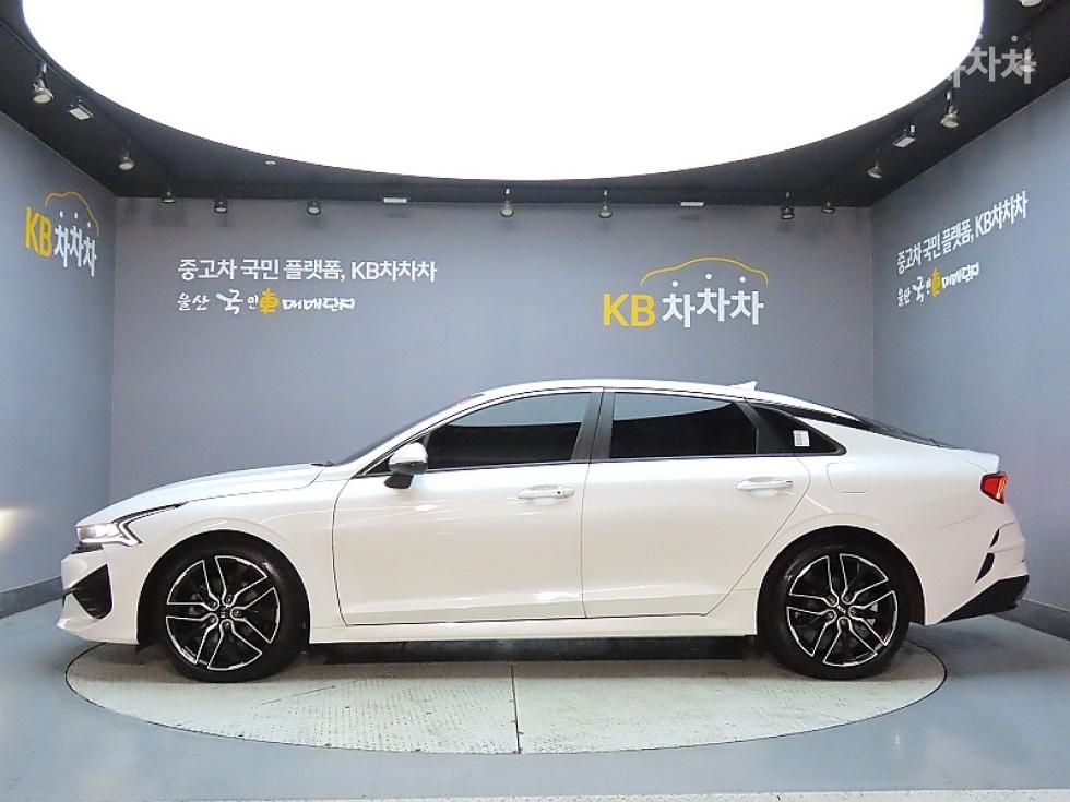 2021 - kia k5