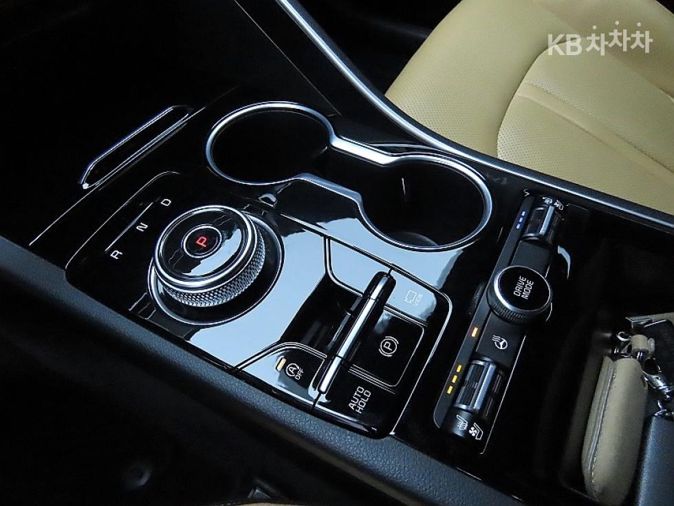 2021 - kia k5