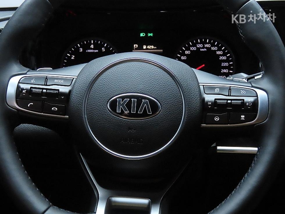 2021 - kia k5