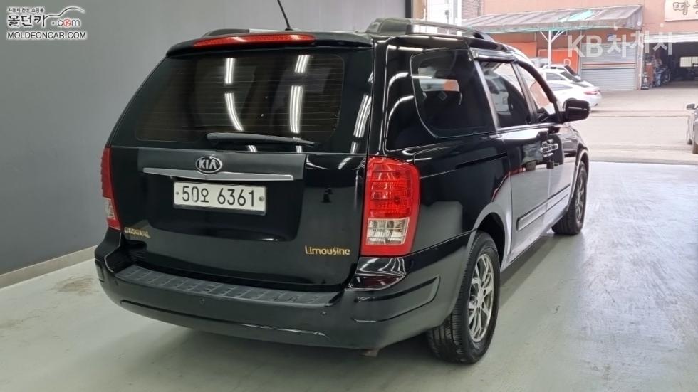 2013 - kia carnival