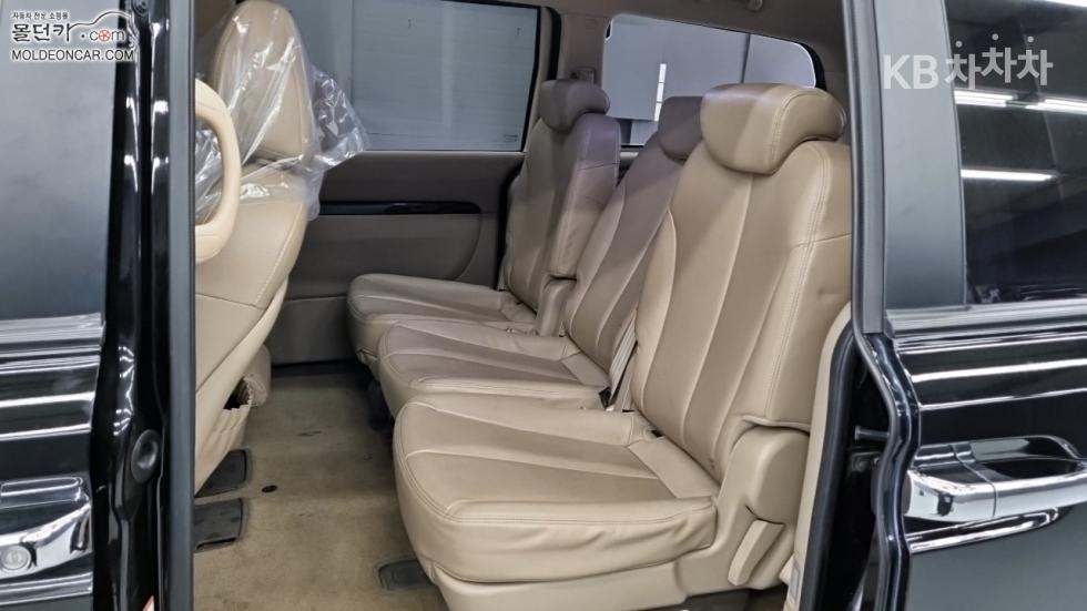 2013 - kia carnival
