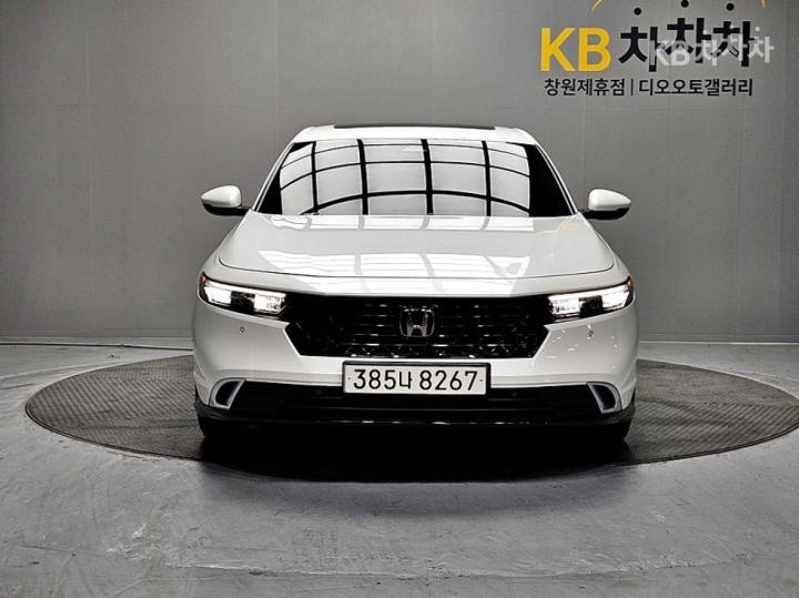 Honda Accord 2.0 HEV Touring 2