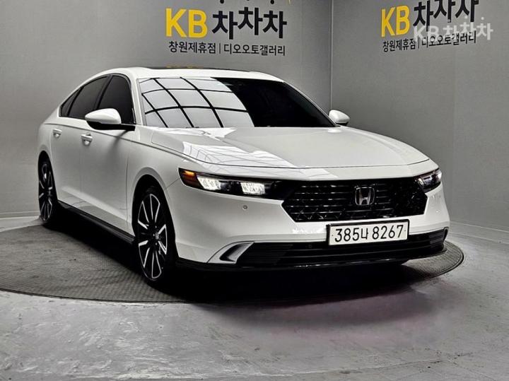 Honda Accord 2.0 HEV Touring 3