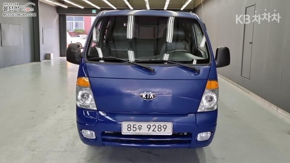 2011 - kia bongo iii