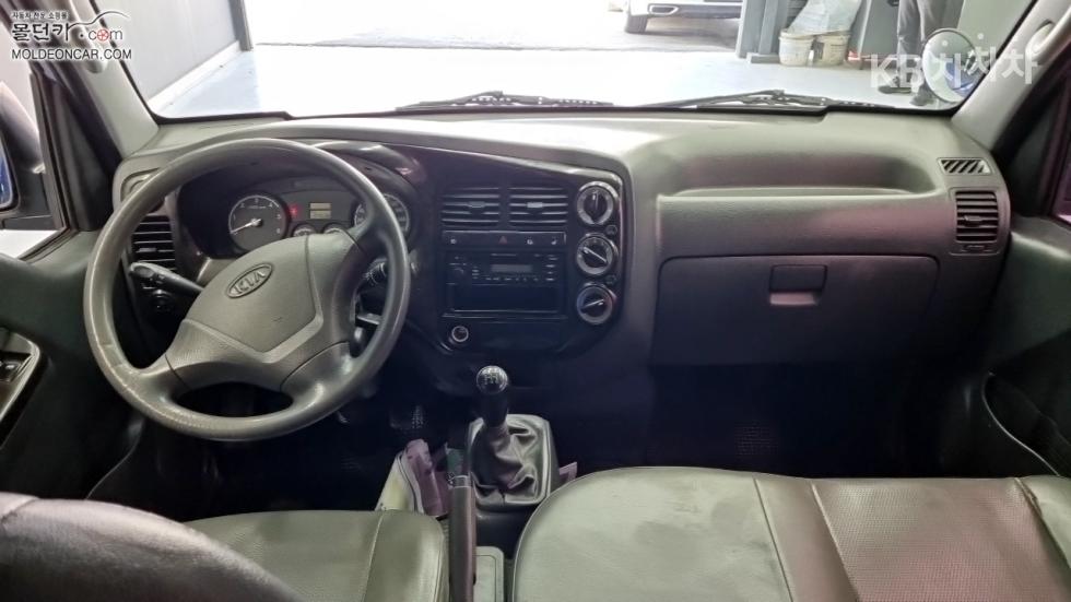 2011 - kia bongo iii