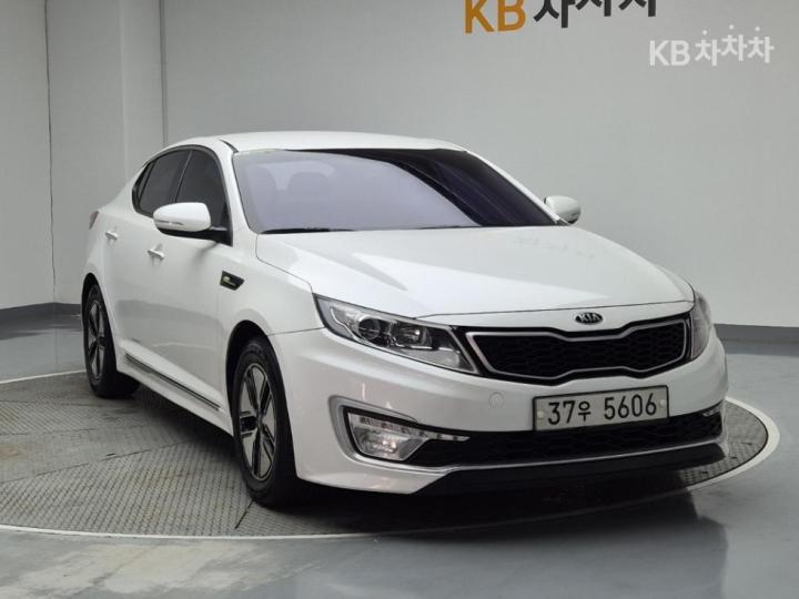Kia K5 Hybrid Luxury 5