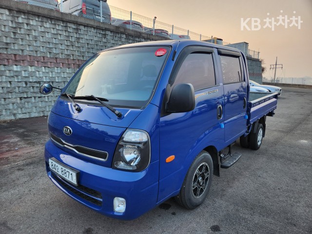 2013 - kia bongo iii