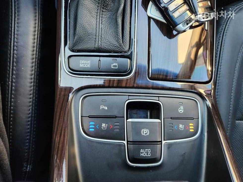 2015 - kia k7