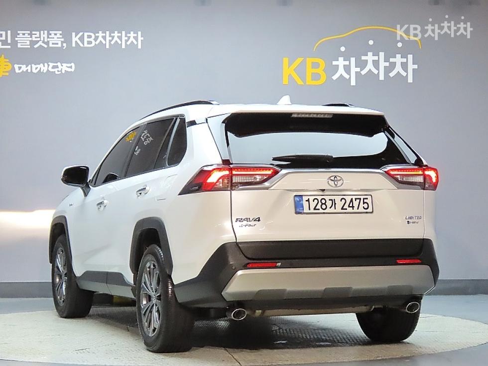 2025 - toyota rav4