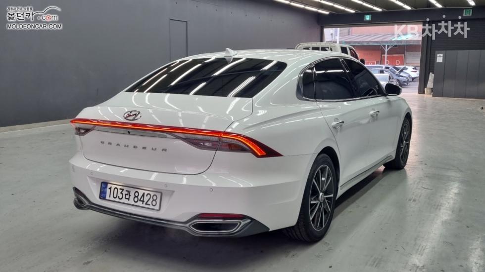Hyundai Grandeur — miniaturë 2