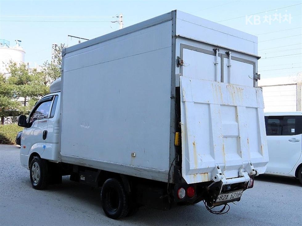 2013 - kia bongo iii