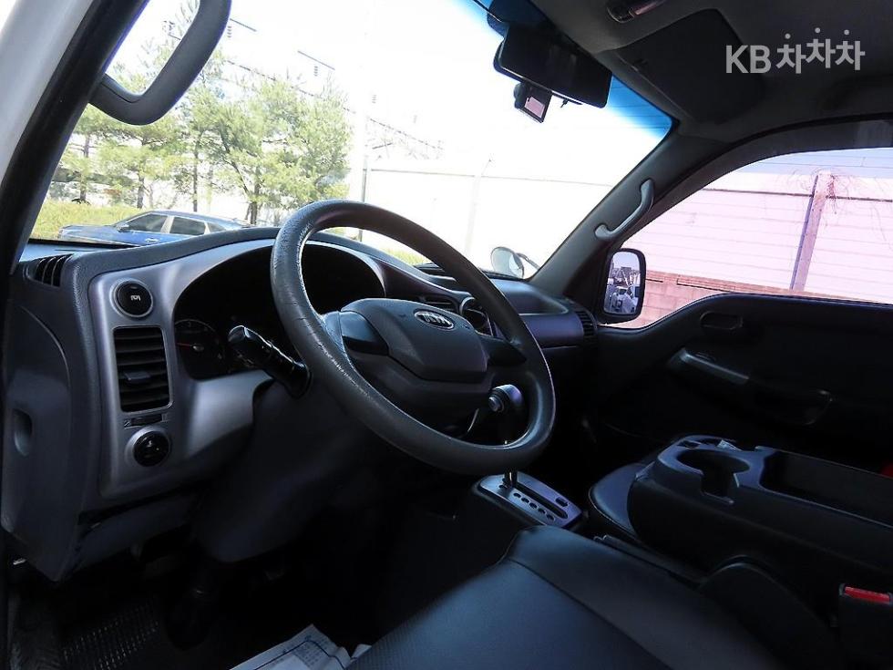2013 - kia bongo iii