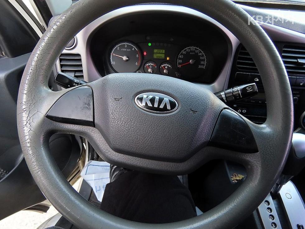 2013 - kia bongo iii