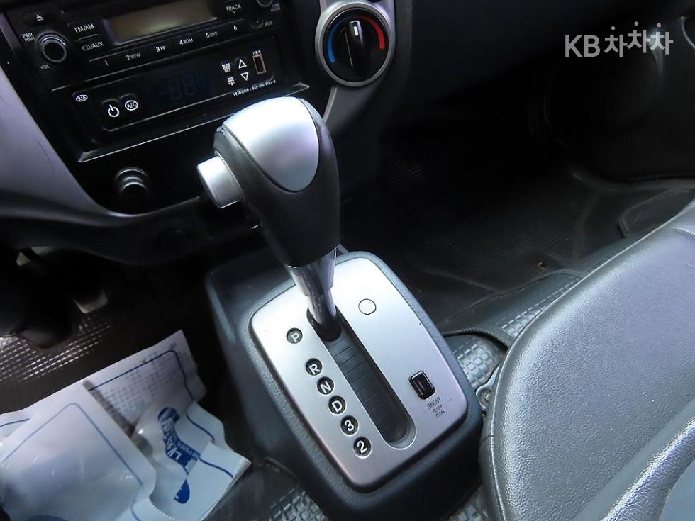 2013 - kia bongo iii