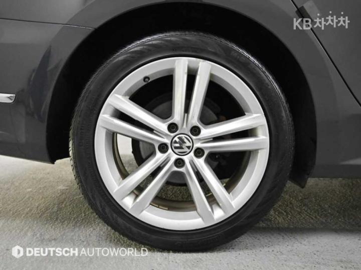 Volkswagen Passat 1.8 TSI Sport 6