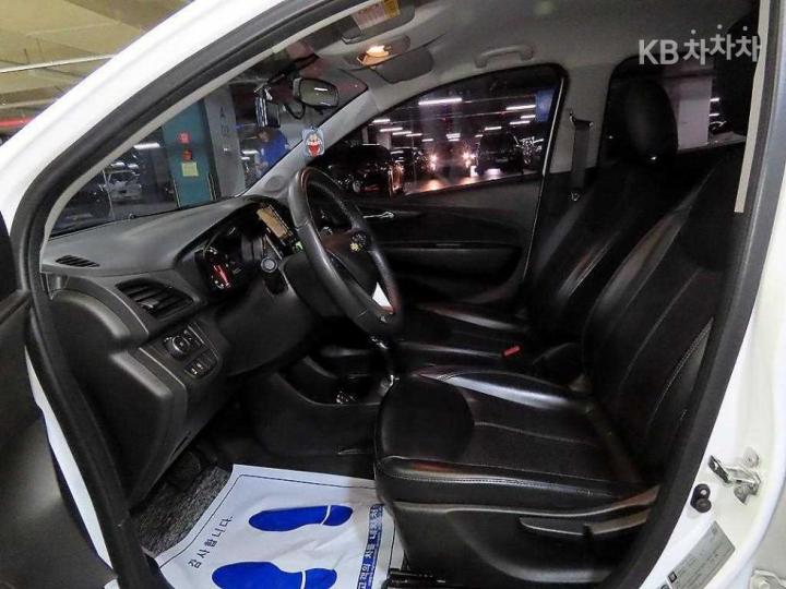 Chevrolet Spark The Next LT PLUS C-TECH 7