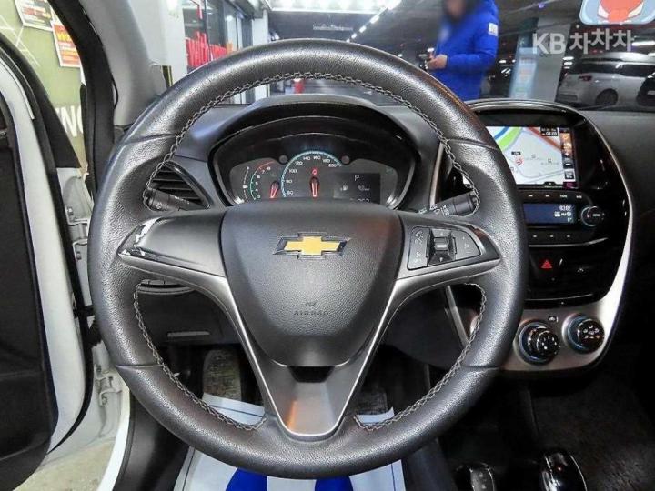 Chevrolet Spark The Next LT PLUS C-TECH 9