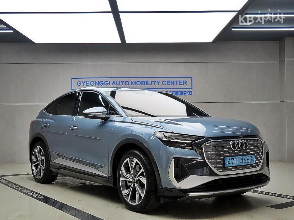 아우디 Q4 e-tron