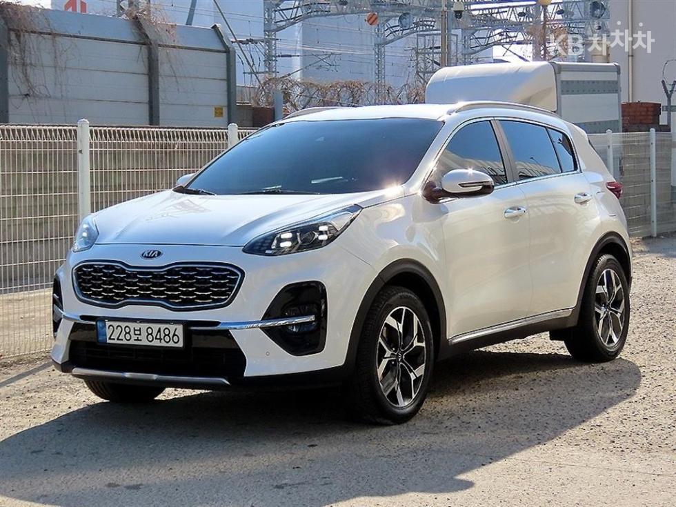 2020 - kia sportage