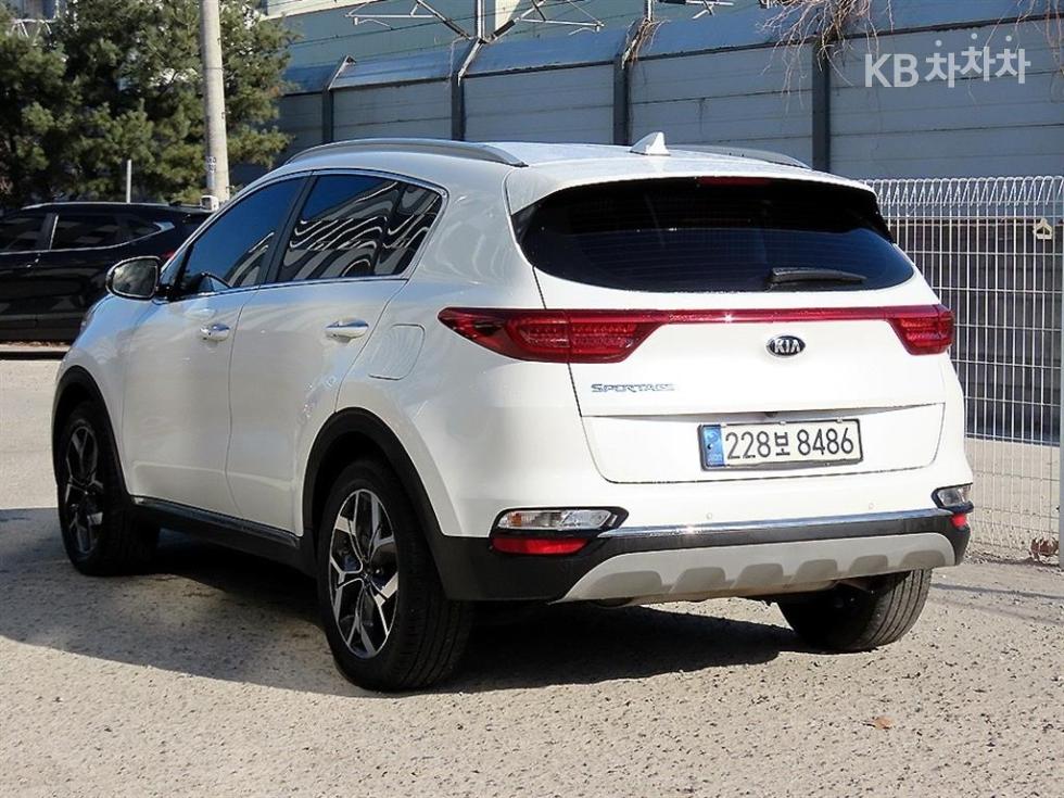 2020 - kia sportage