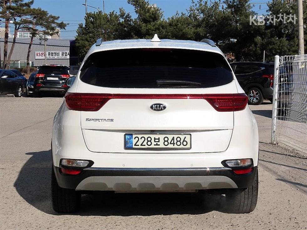 2020 - kia sportage