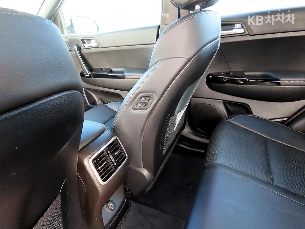 2020 - kia sportage