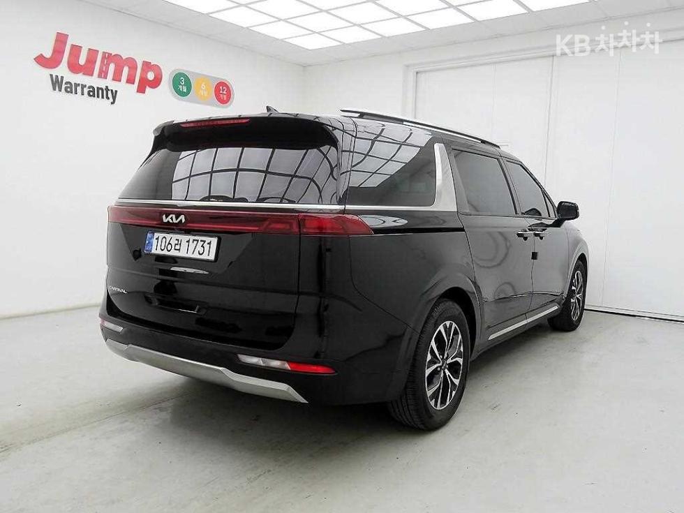 2022 - kia carnival