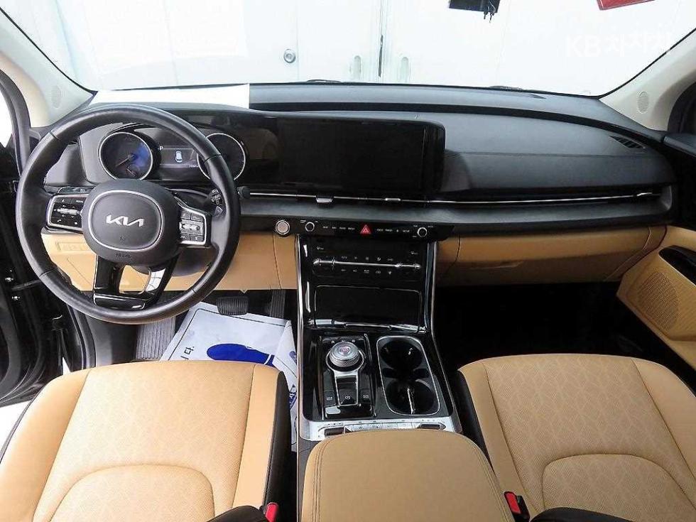 2022 - kia carnival