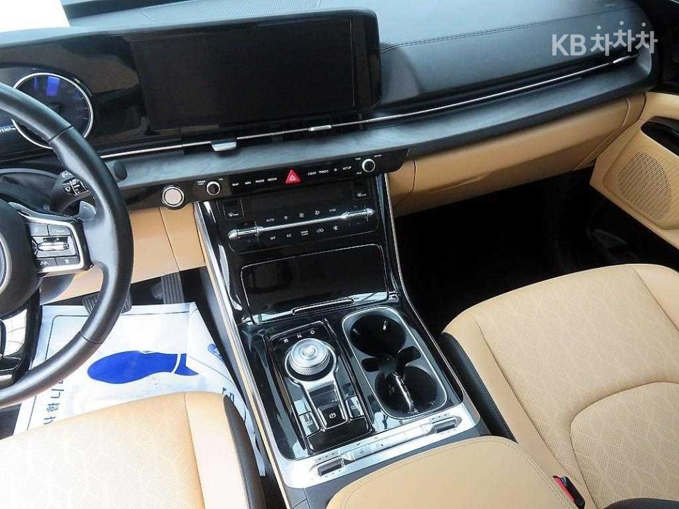 2022 - kia carnival