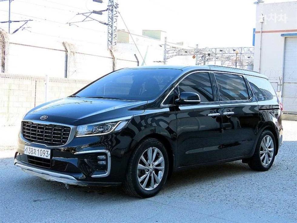 2020 - kia carnival