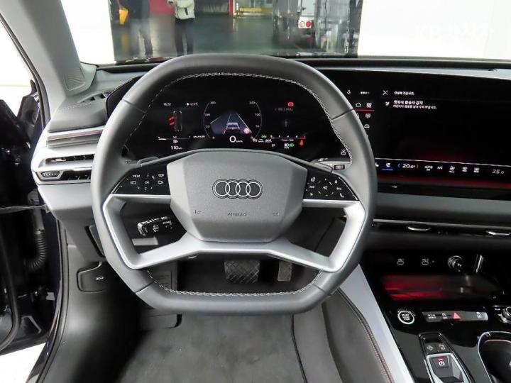 Audi A5 B10 40 TFSI Quattro S-Line 10