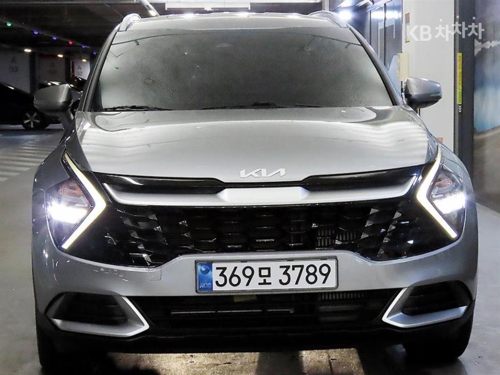 2022 - kia sportage
