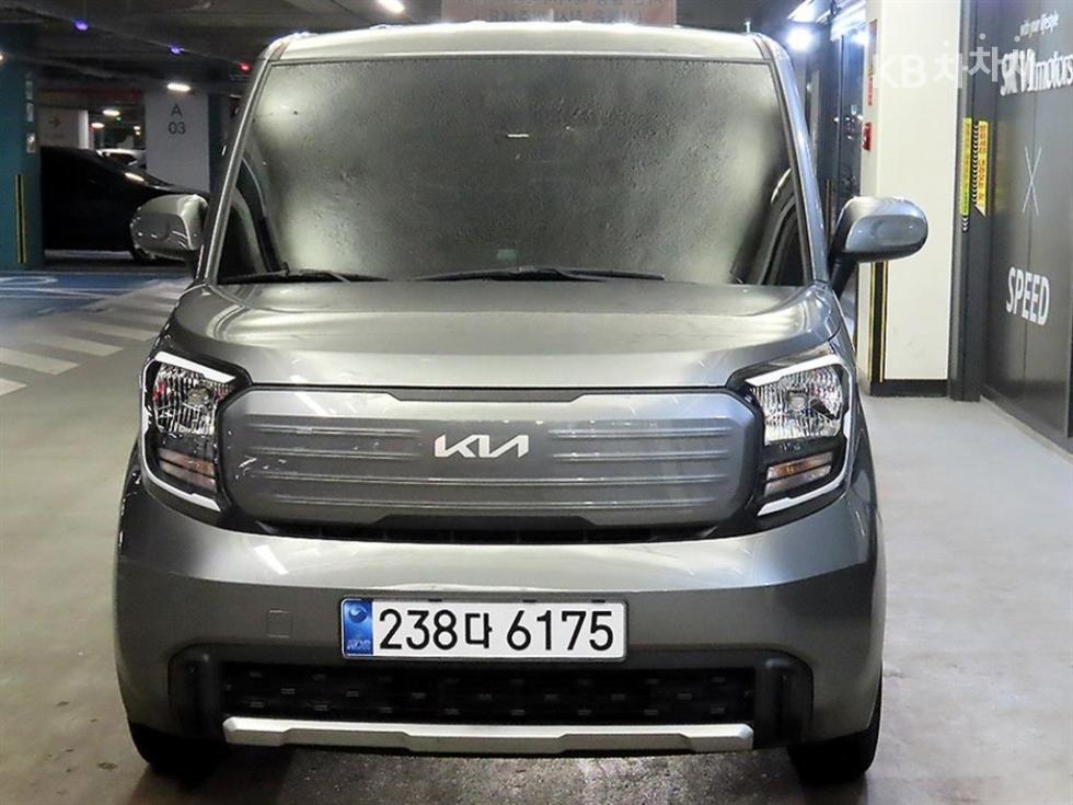 2023 - kia kia