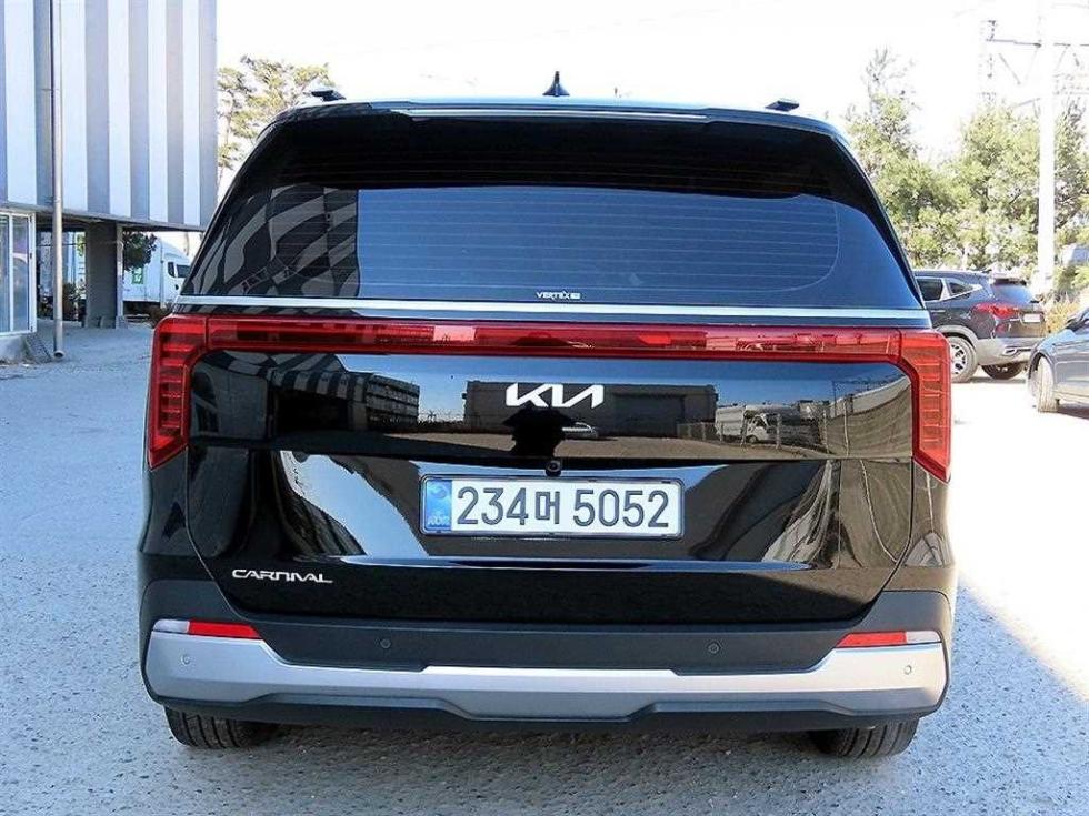 2025 - kia carnival