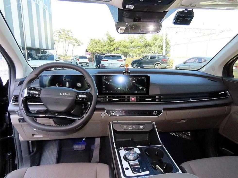 2025 - kia carnival