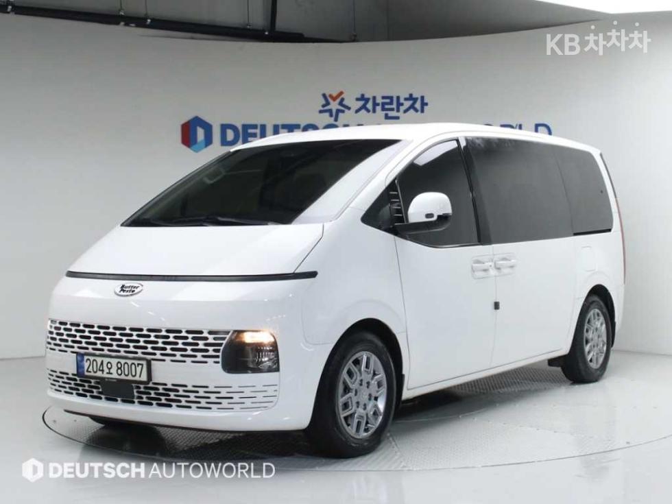 Hyundai Staria