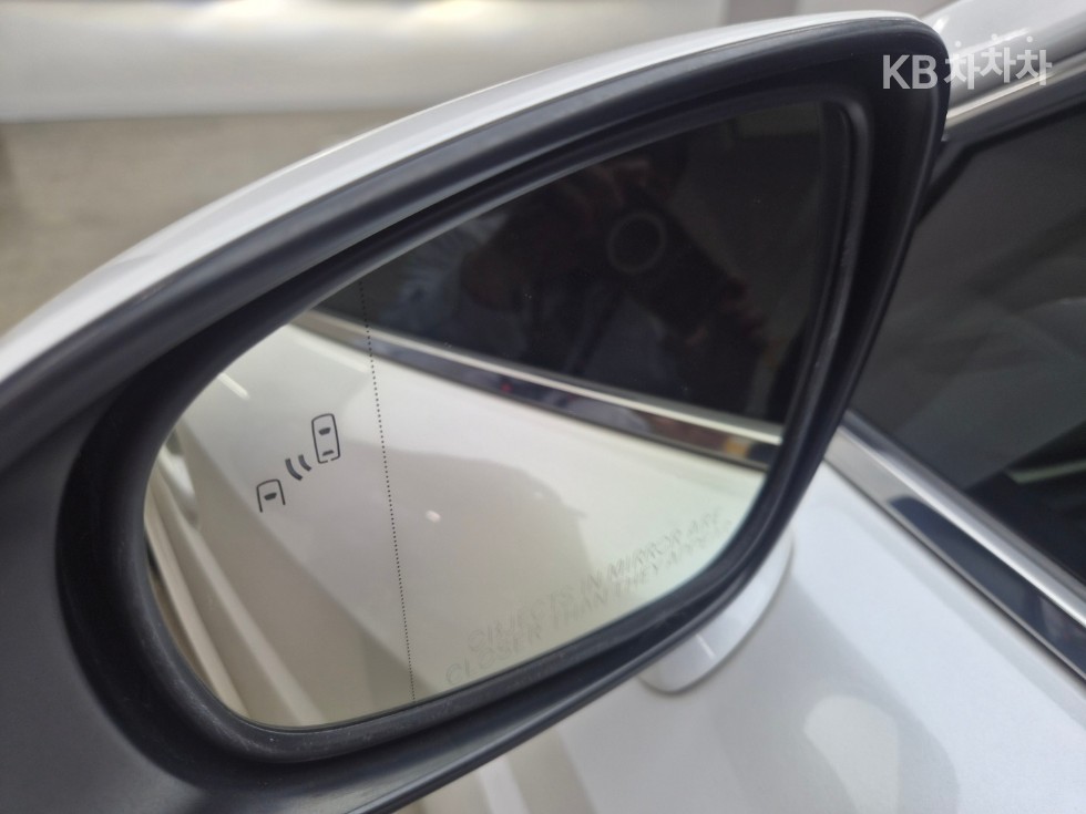 2019 - lexus is