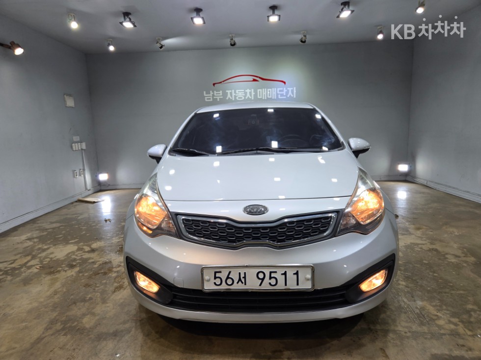 2012 kia pride