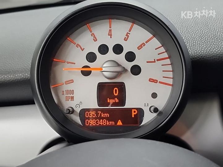 Mini Cooper 1.6 Original 7