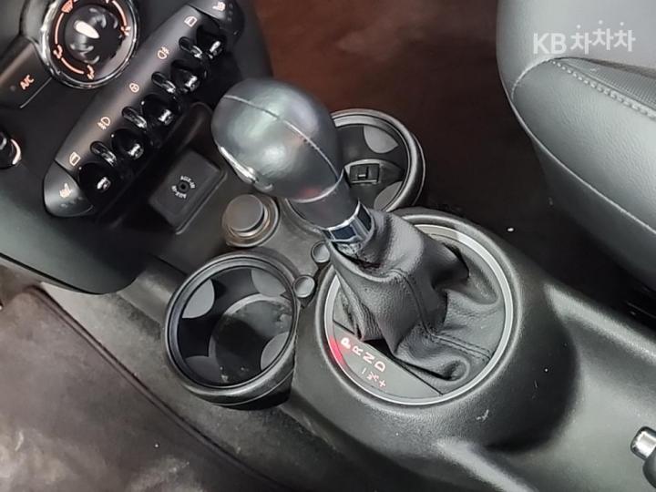 Mini Cooper 1.6 Original 9