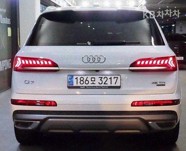 Audi Q7 New 3.0 45 TDI Quattro Premium 6