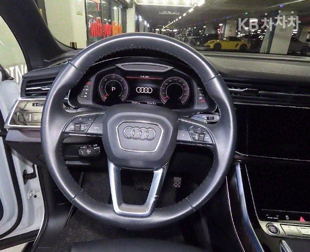 Audi Q7 New 3.0 45 TDI Quattro Premium 9