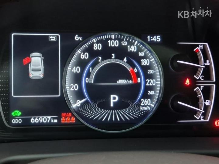 Lexus ES New Generation 300h Luxury+ 7