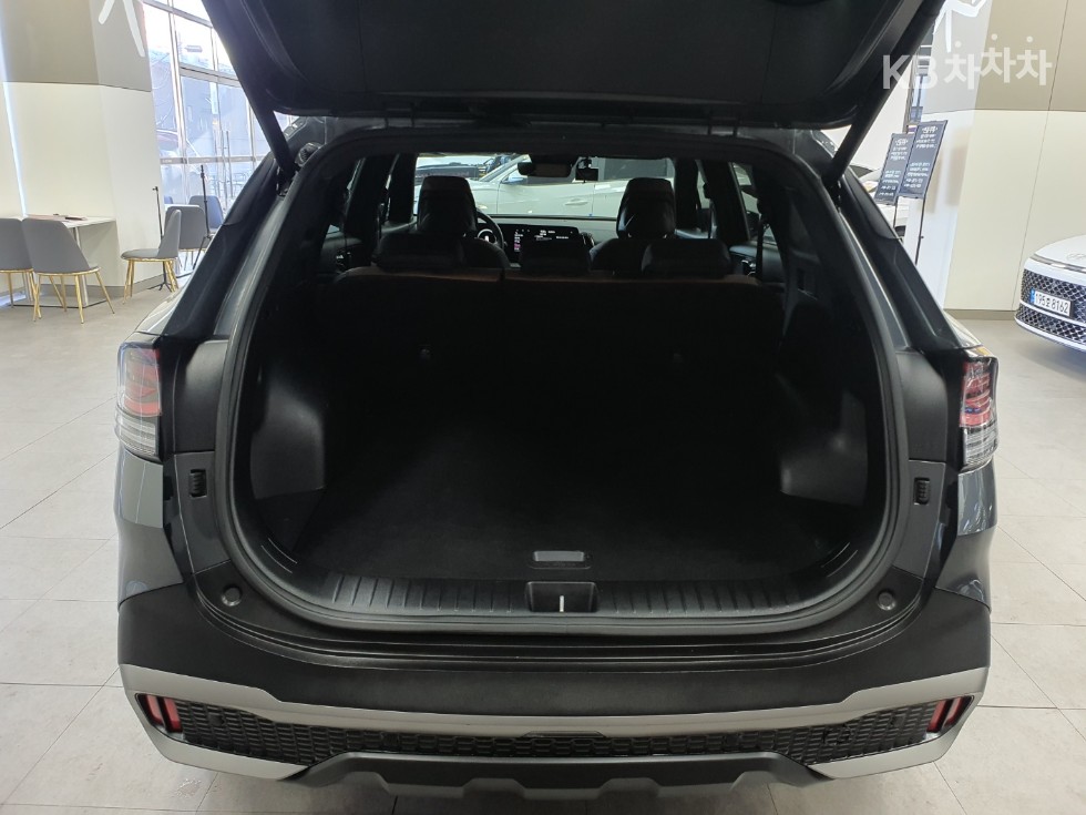 2023 - kia sportage