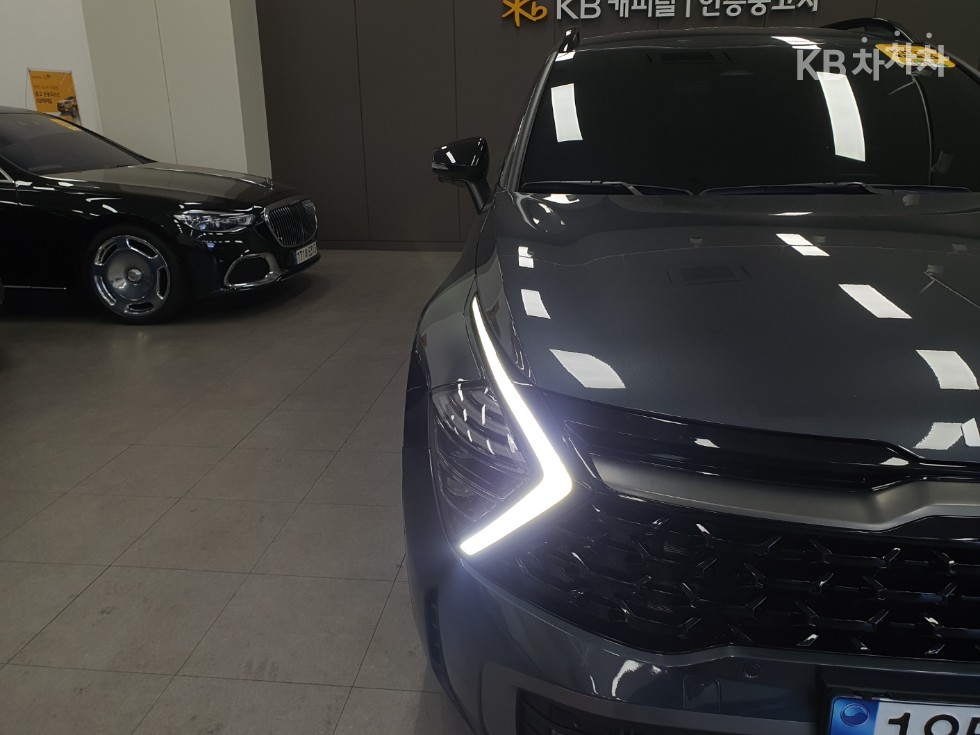 2023 - kia sportage