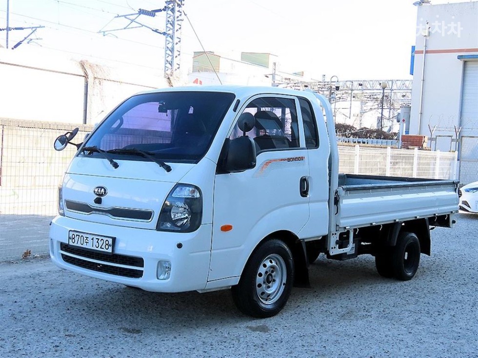 2016 - kia bongo iii
