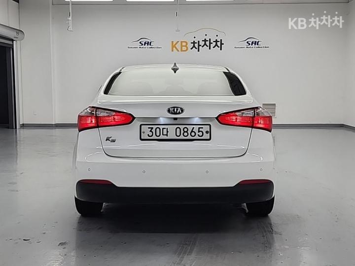 Kia K3 Luxury 4