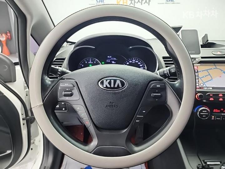 Kia K3 Luxury 10