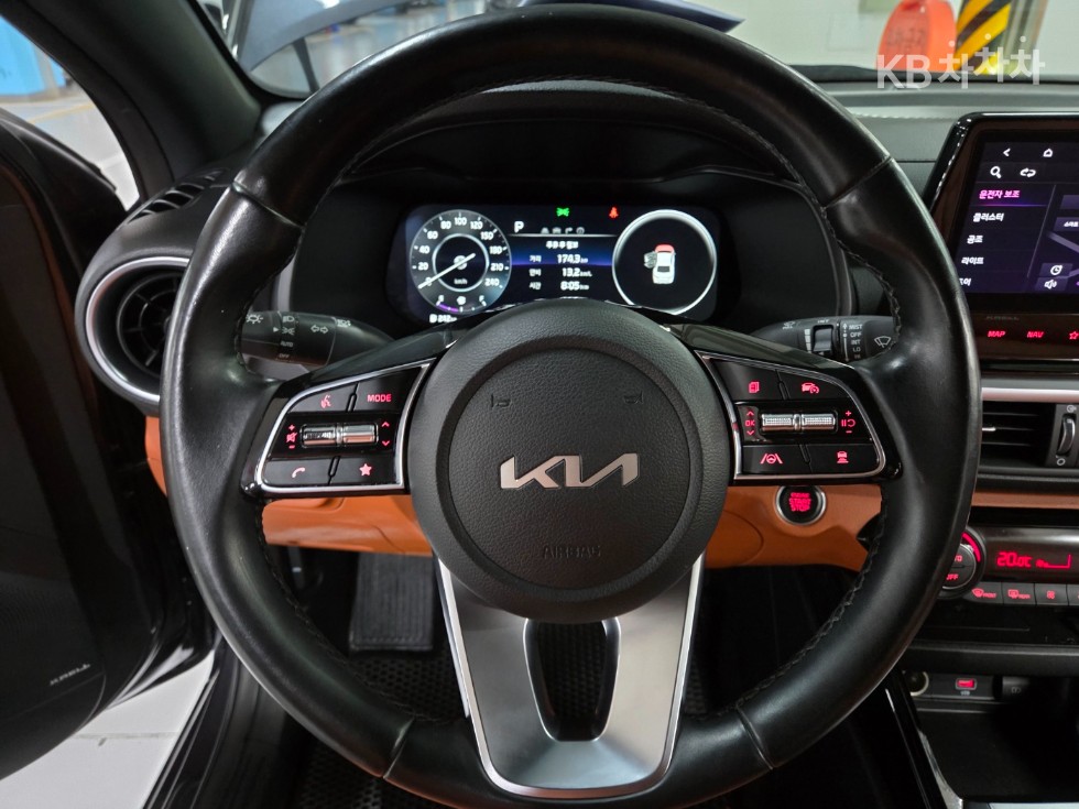 2022 - kia k3
