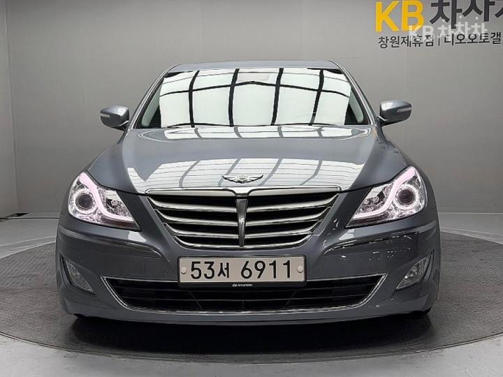 Hyundai Genesis BH330 PREMIUM Base Type 2